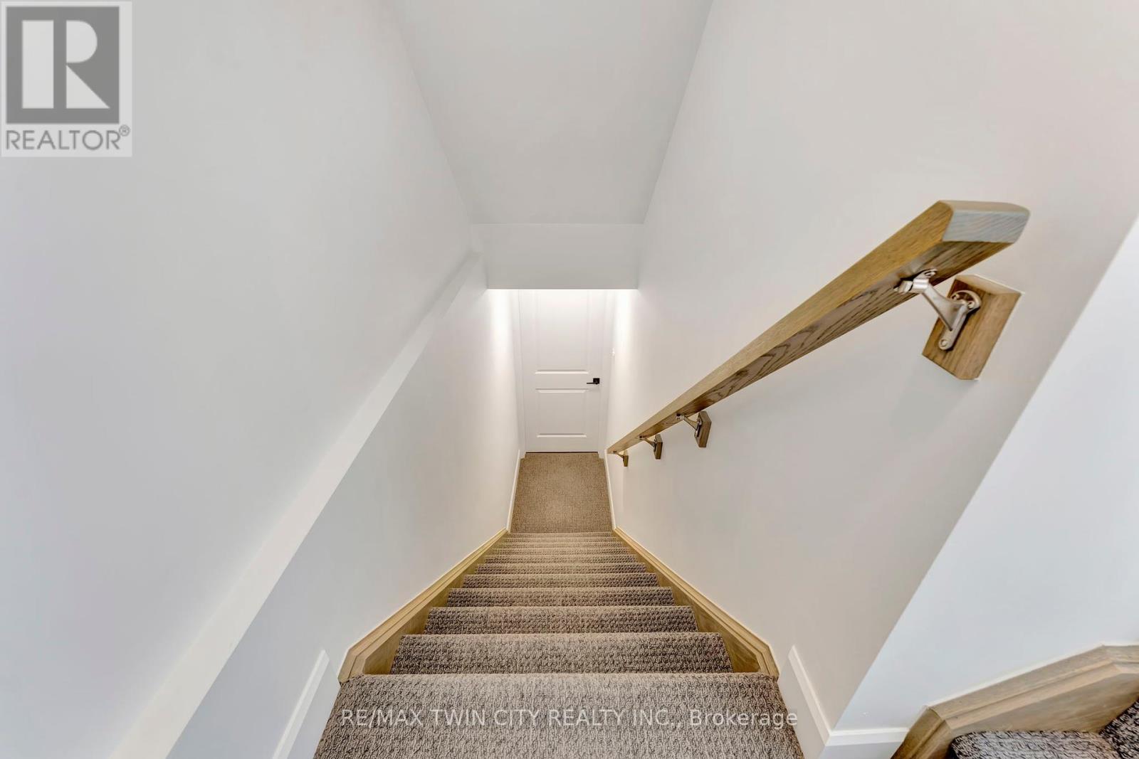 Single Family House for Sale in  SOUTHAM LANE Hamilton (Mountview) 