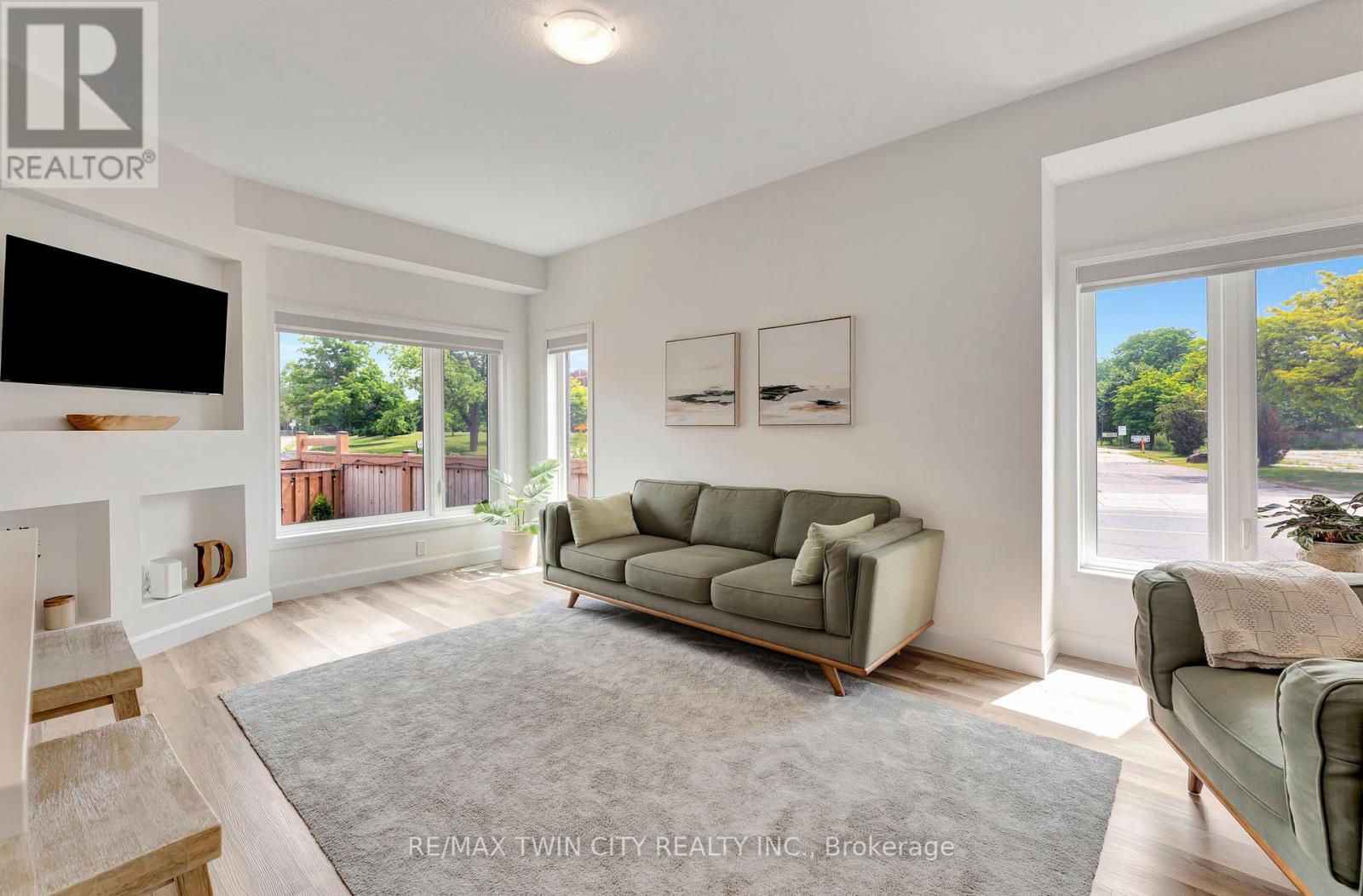 Single Family House for Sale in  SOUTHAM LANE Hamilton (Mountview) 