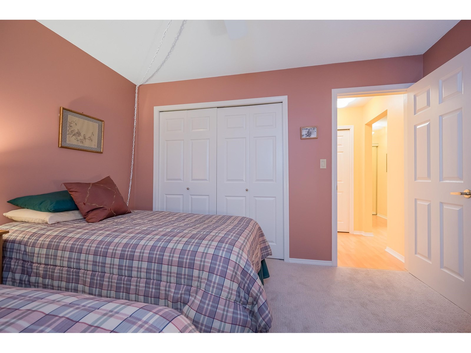 102 15300 17 AVENUE, Surrey