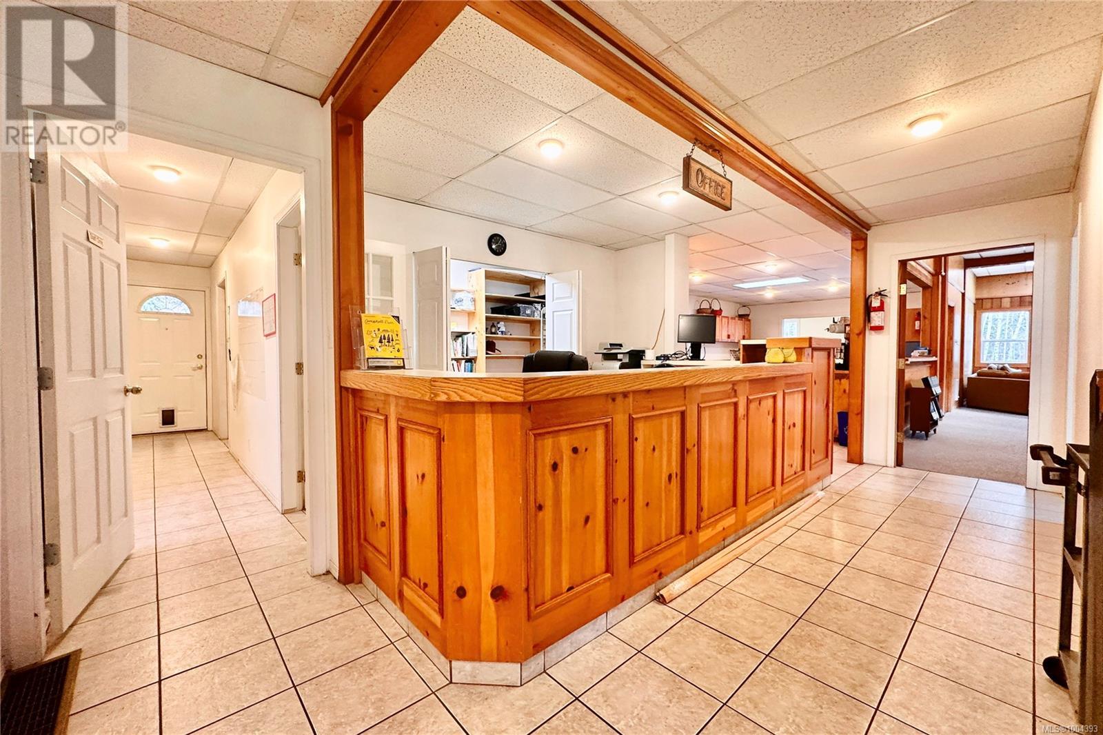 Photo 4 of 1165 Salmon River Main, Sayward BC