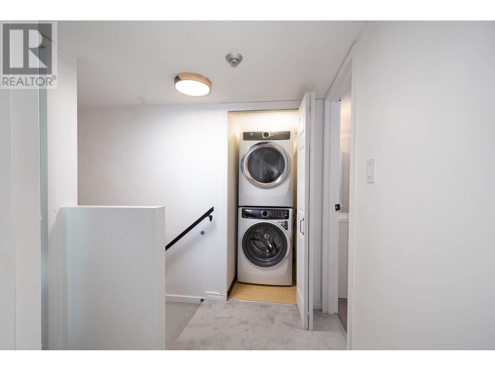 Photo 31 of 8 385 Ginger Drive, New Westminster BC