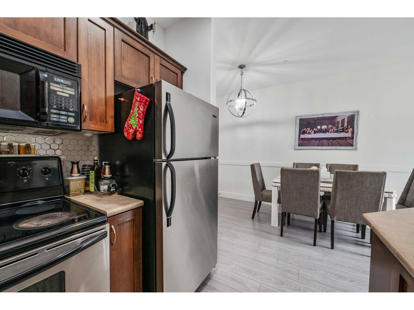 Photo 14 of 3 27283 30 Avenue, Langley BC