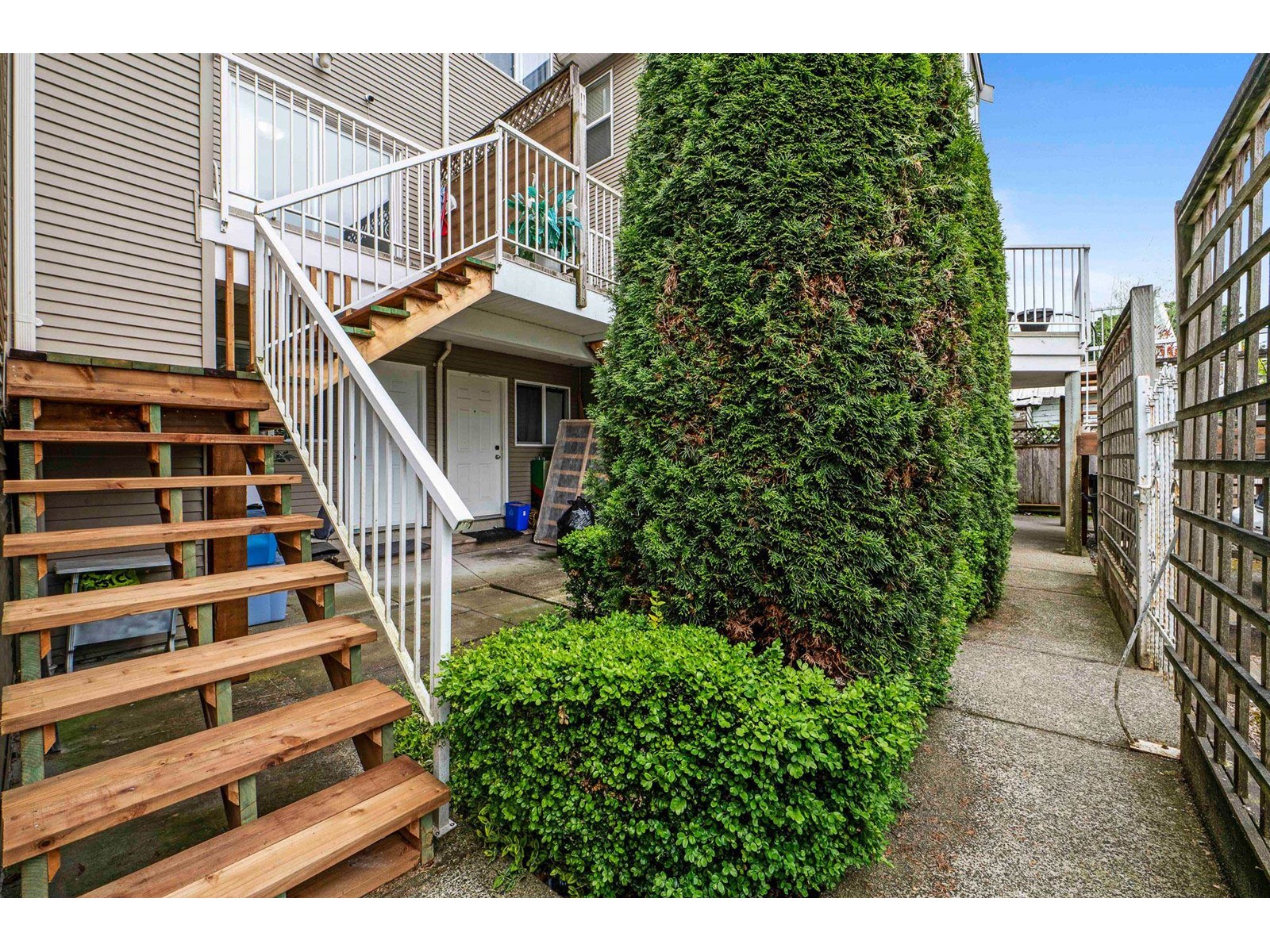 Photo 38 of 3 27283 30 Avenue, Langley BC