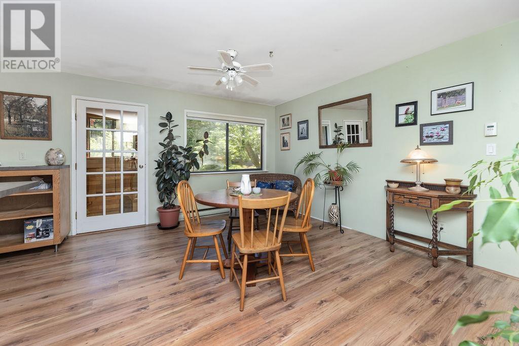 1064 ROSAMUND ROAD, Gibsons