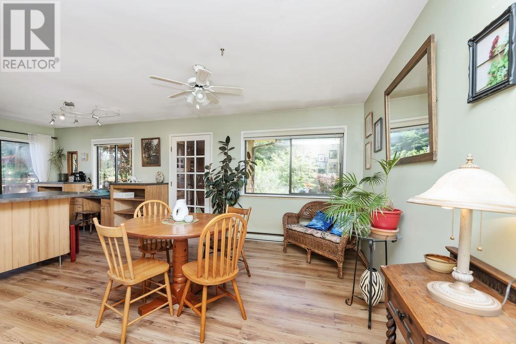 1064 ROSAMUND ROAD, Gibsons