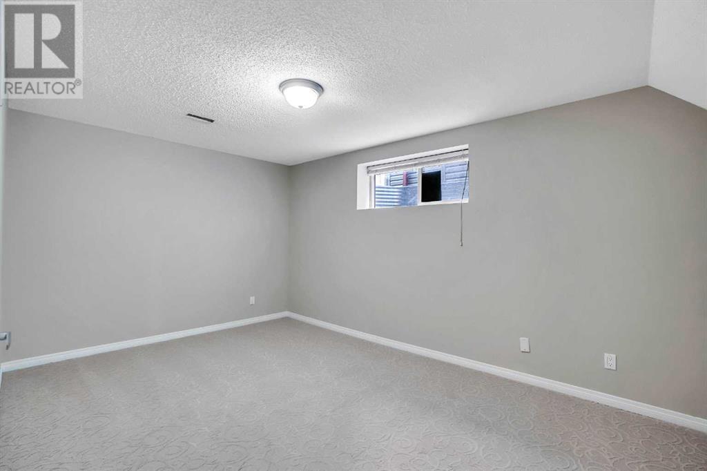 Single Family House for Sale in  Saddleland Drive NE Saddle Ridge Calgary 
