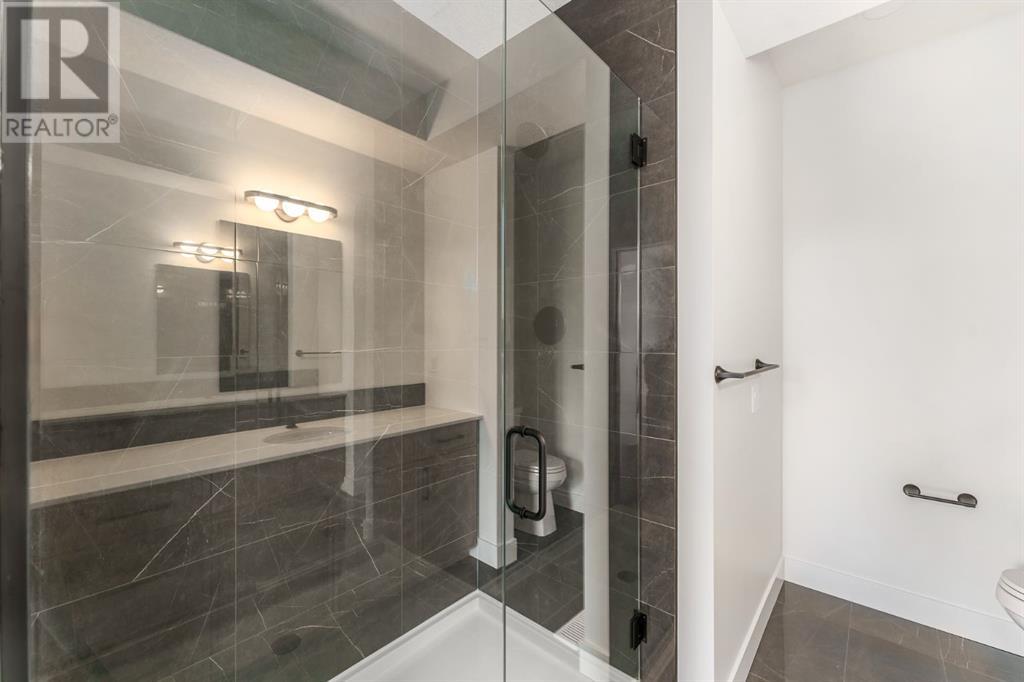 Single Family House for Sale in    Avenue SW Richmond Calgary 