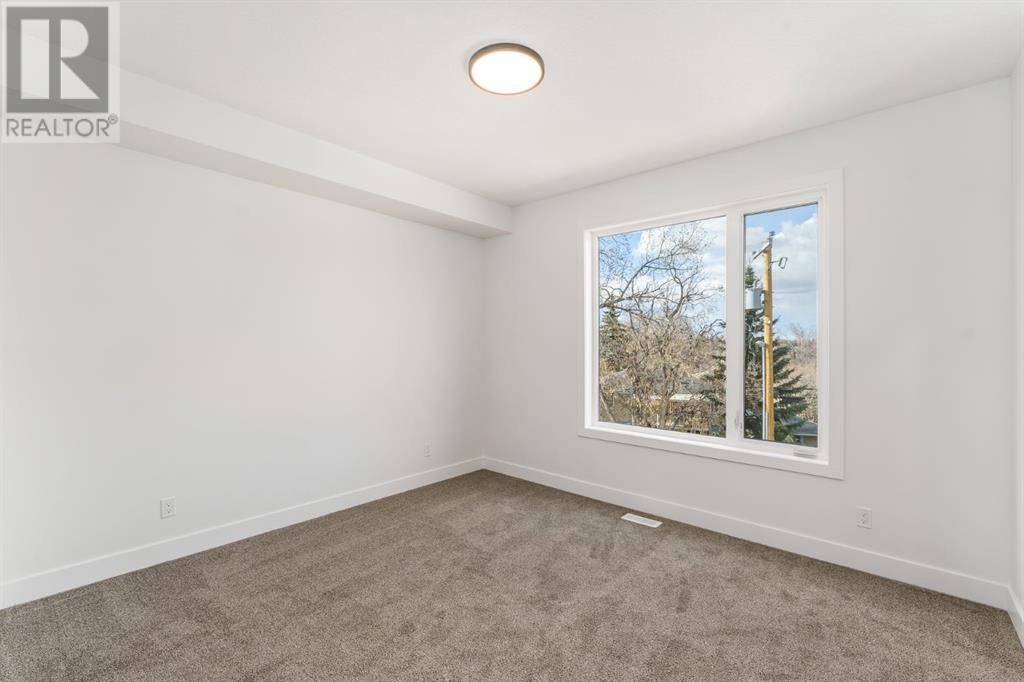 Single Family House for Sale in    Avenue SW Richmond Calgary 