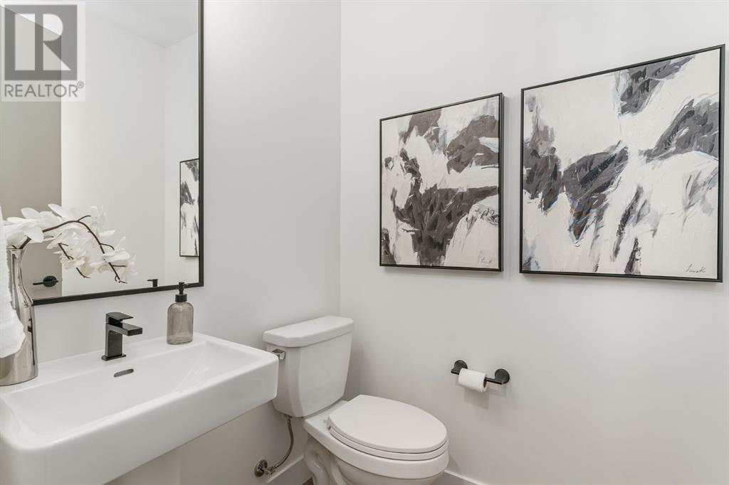 Single Family House for Sale in    Avenue SW Richmond Calgary 