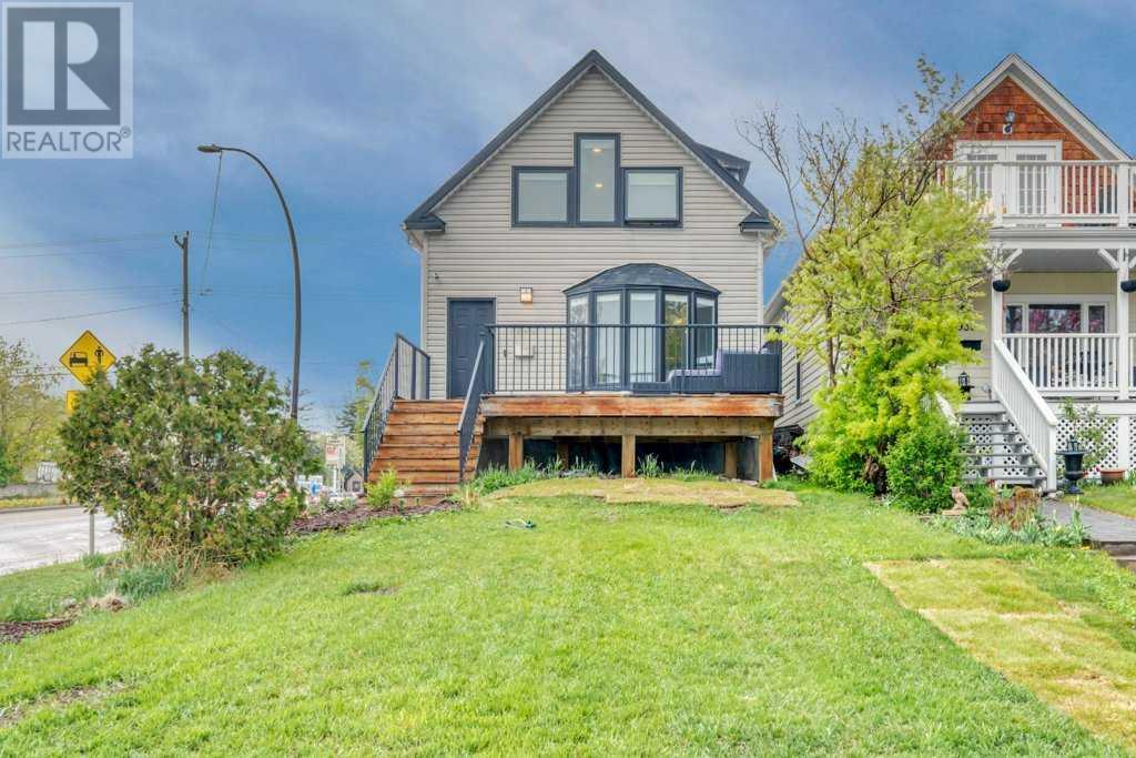 Single Family House for Sale in  Broadview Road NW West Hillhurst Calgary 