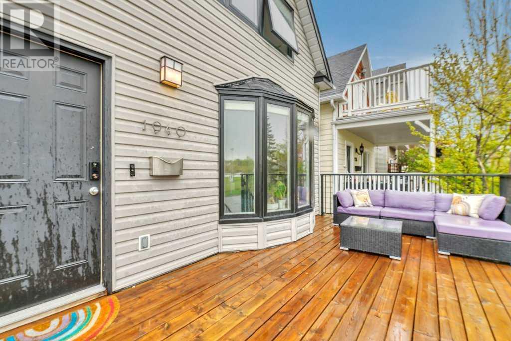 Single Family House for Sale in  Broadview Road NW West Hillhurst Calgary 