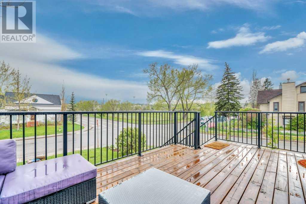Single Family House for Sale in  Broadview Road NW West Hillhurst Calgary 