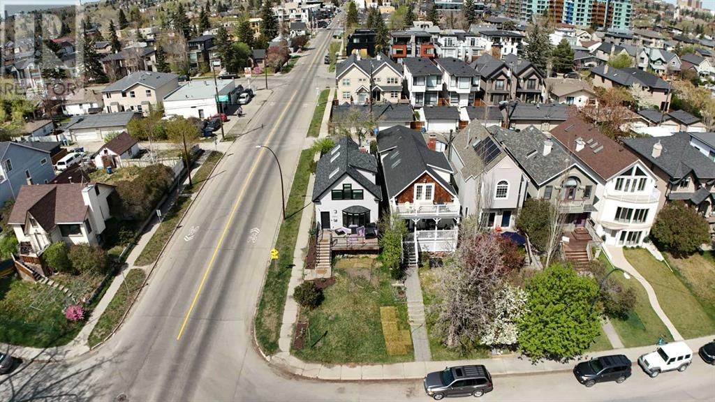 Single Family House for Sale in  Broadview Road NW West Hillhurst Calgary 