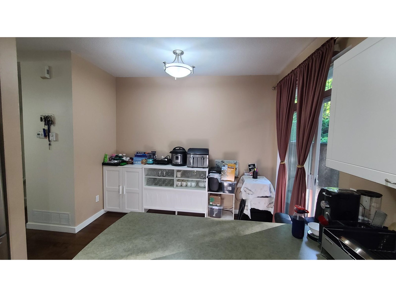 Photo 6 of 57 15030 58 Avenue, Surrey BC