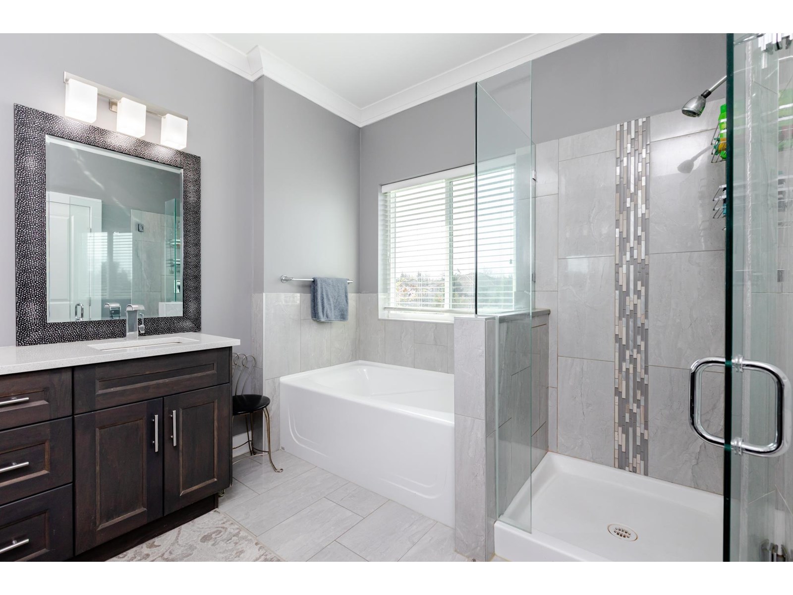 Photo 19 of 23436 44 Avenue, Langley BC