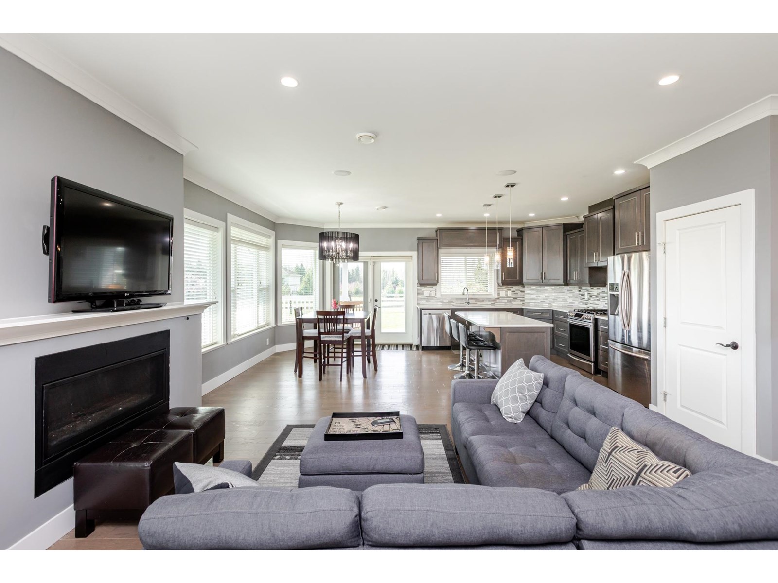 Photo 12 of 23436 44 Avenue, Langley BC