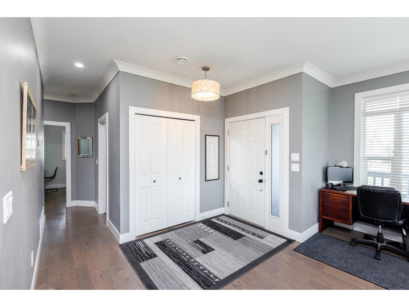 Photo 9 of 23436 44 Avenue, Langley BC
