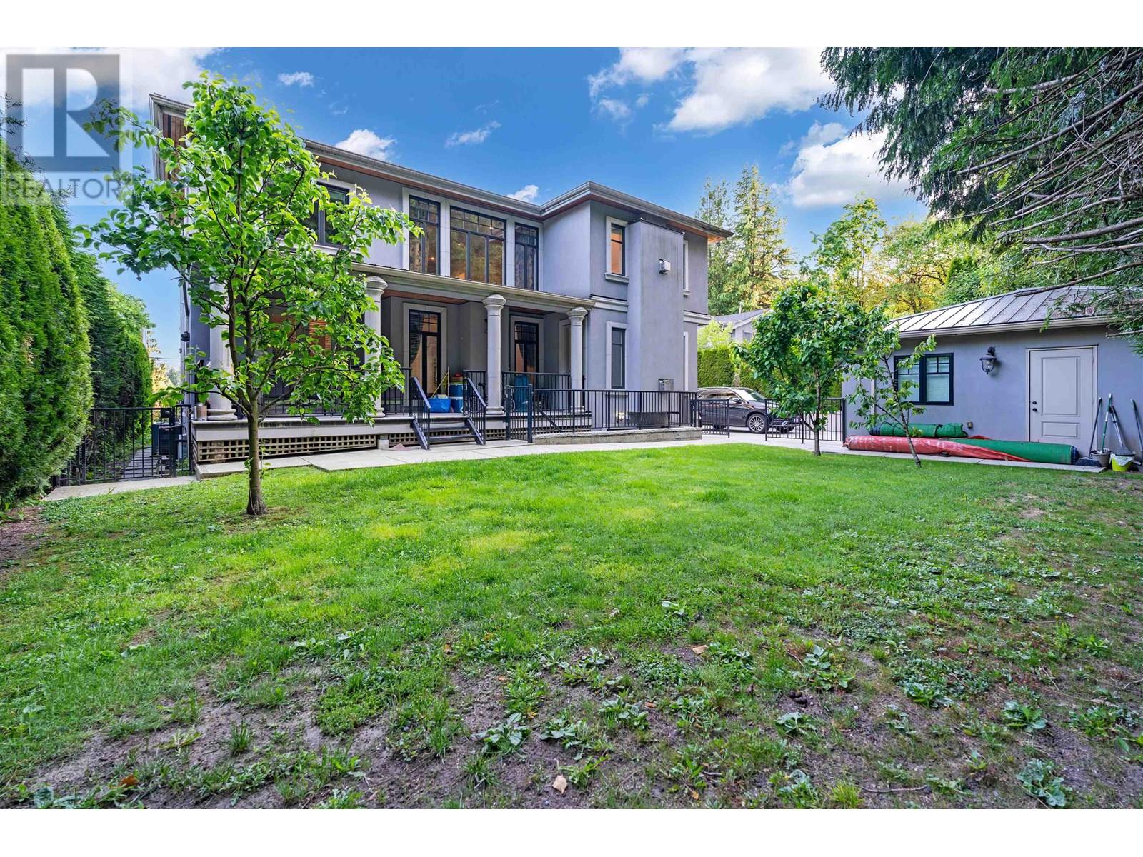 Photo 39 of 8233 Government Road, Burnaby BC