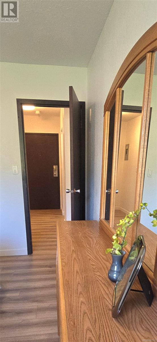Photo 4 of 312 611 Macmillan Dr, Sayward BC