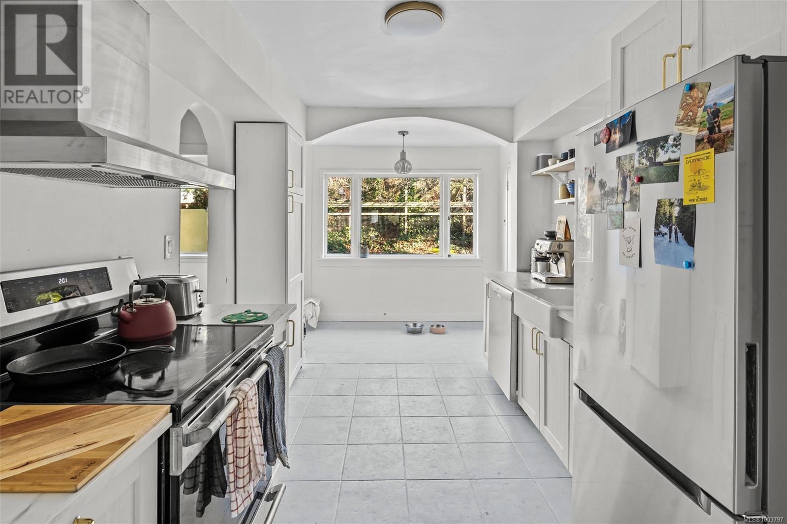 337 Moss St, Victoria