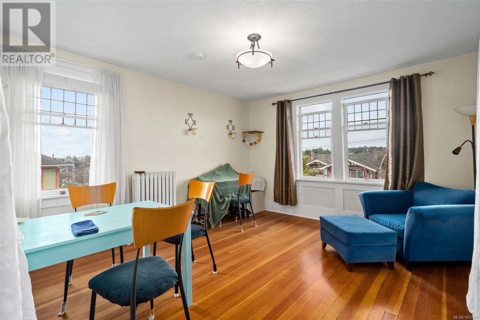 337 Moss St, Victoria
