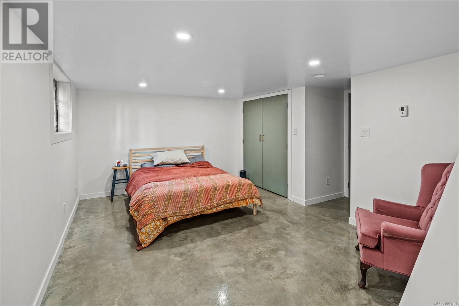 337 Moss St, Victoria