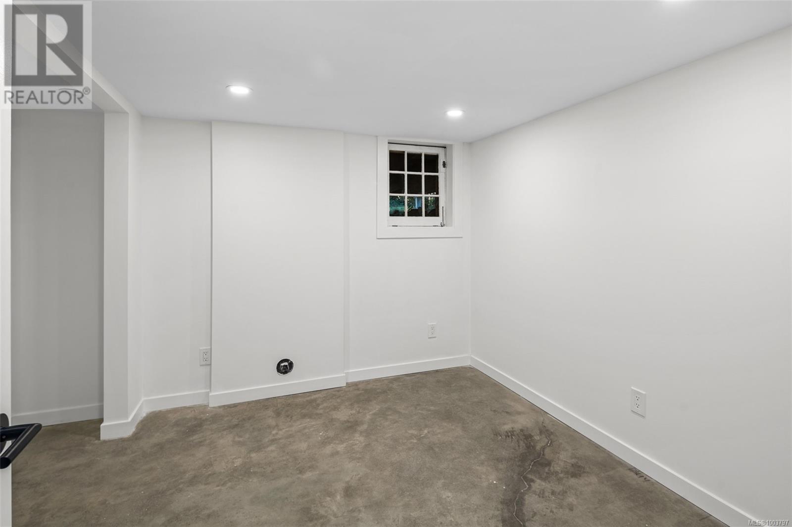 337 Moss St, Victoria
