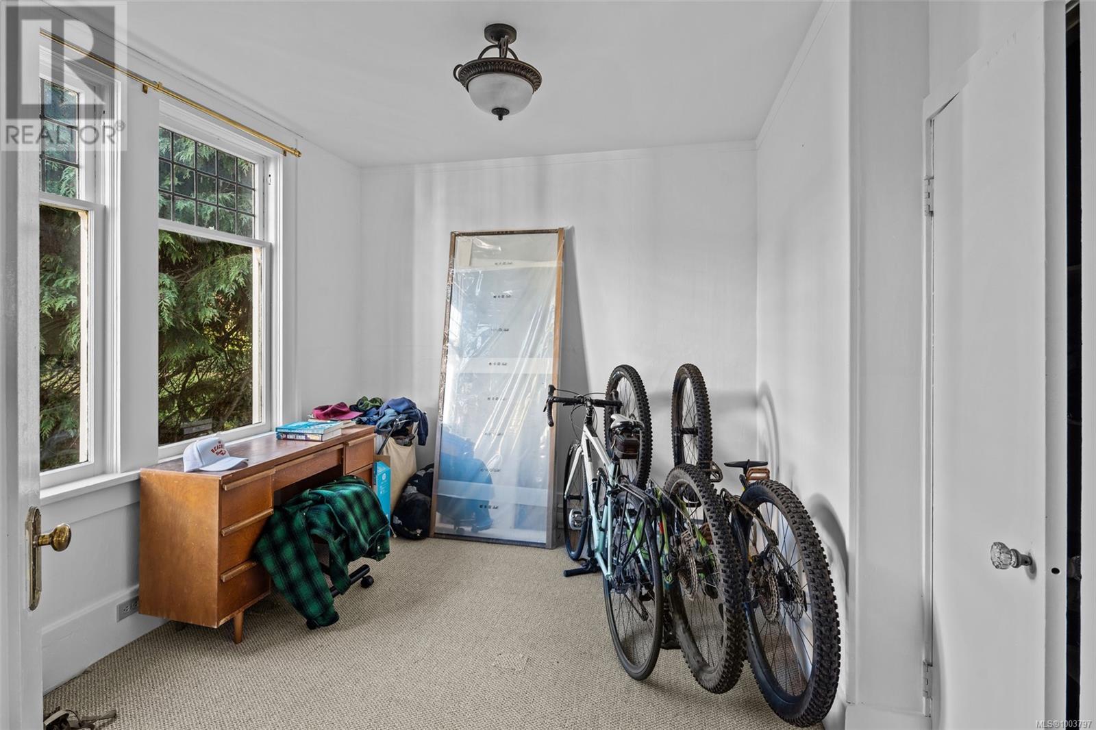 337 Moss St, Victoria