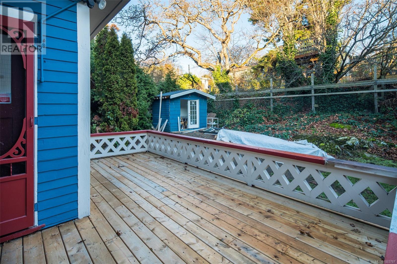 337 Moss St, Victoria