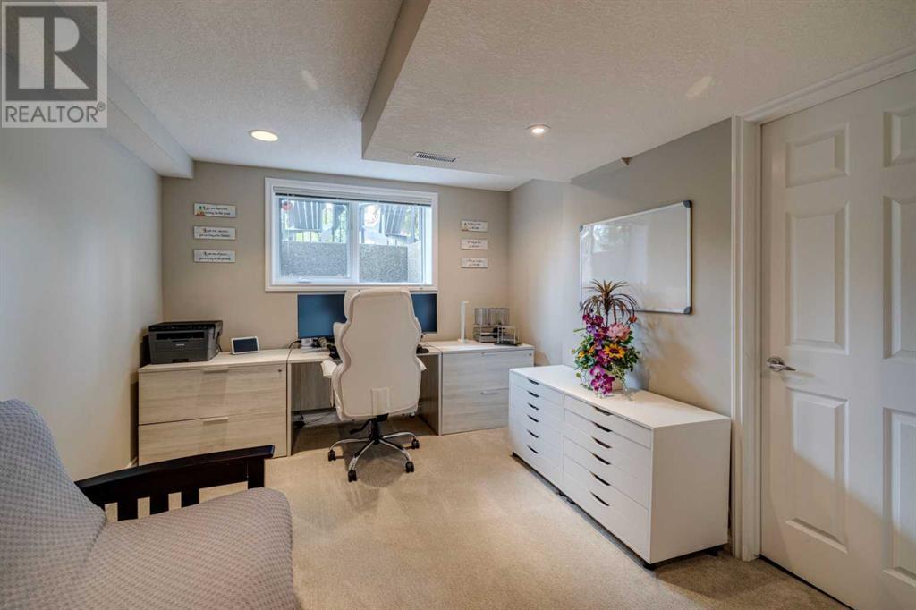 Single Family House for Sale in   Avenue SW Richmond Calgary 