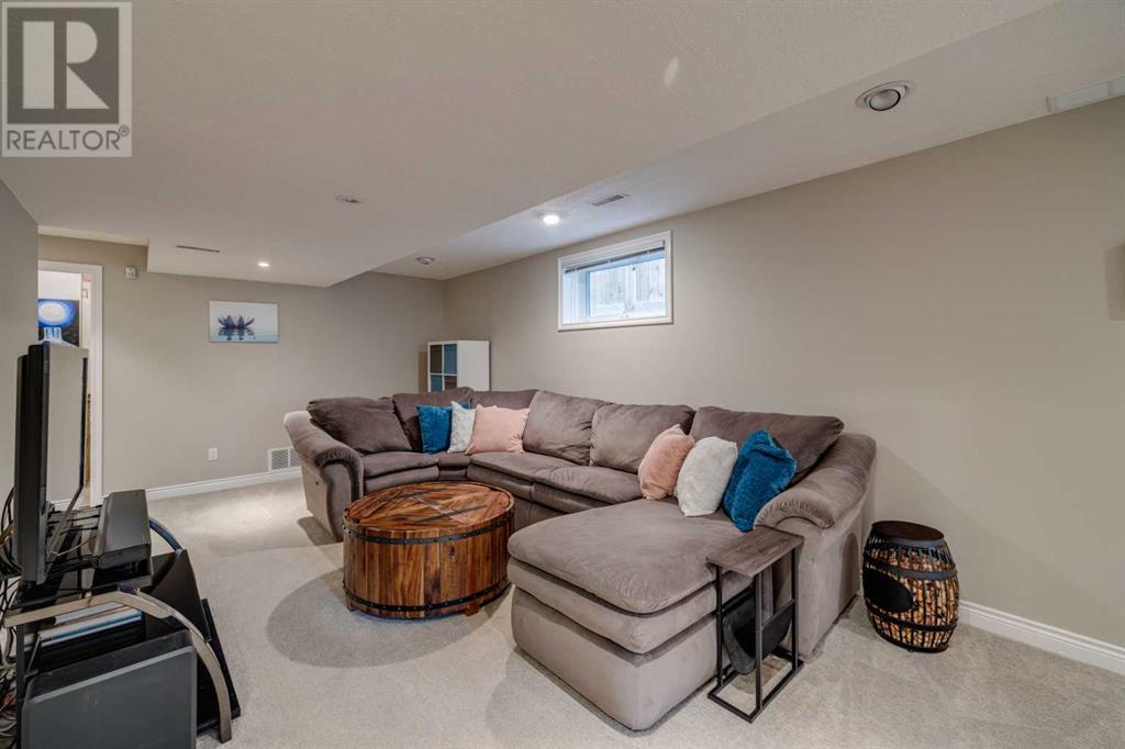 Single Family House for Sale in   Avenue SW Richmond Calgary 