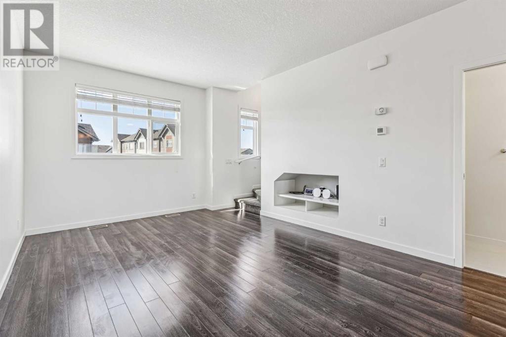 Single Family House for Sale in  Copperstone Common SE Copperfield Calgary 