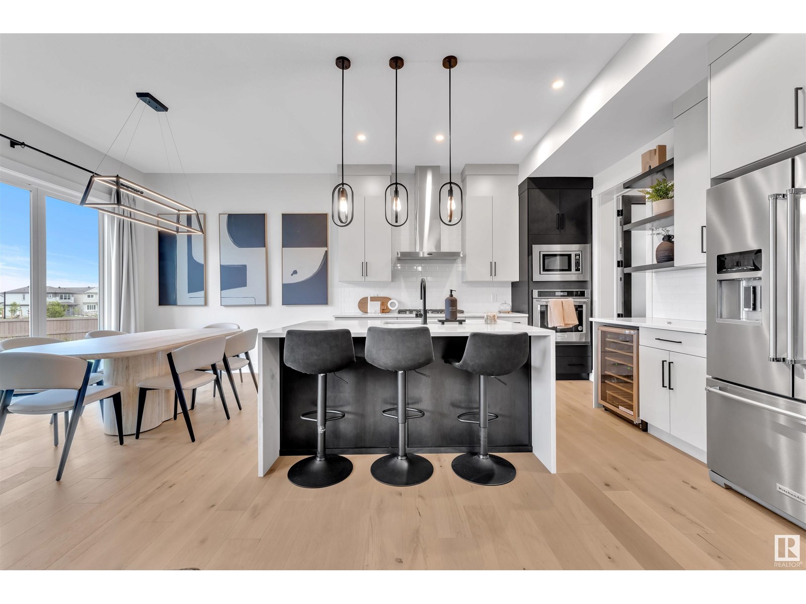 Photo 13 of 2029 13 A Av Nw, Edmonton AB