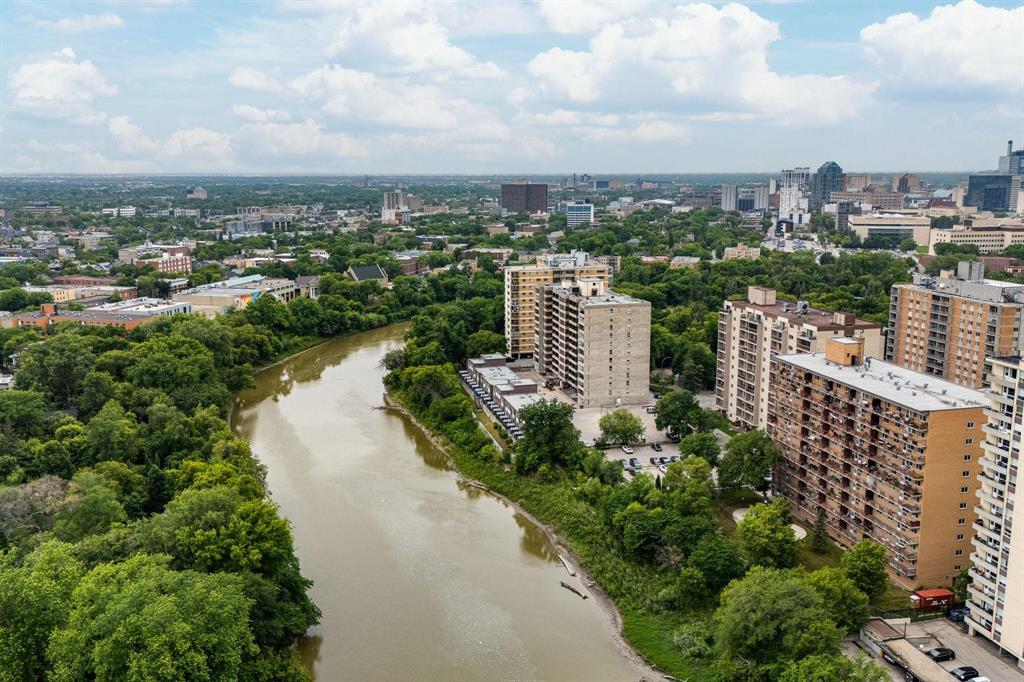 Photo 30 of 1 100 Wellington Crescent, Winnipeg MB
