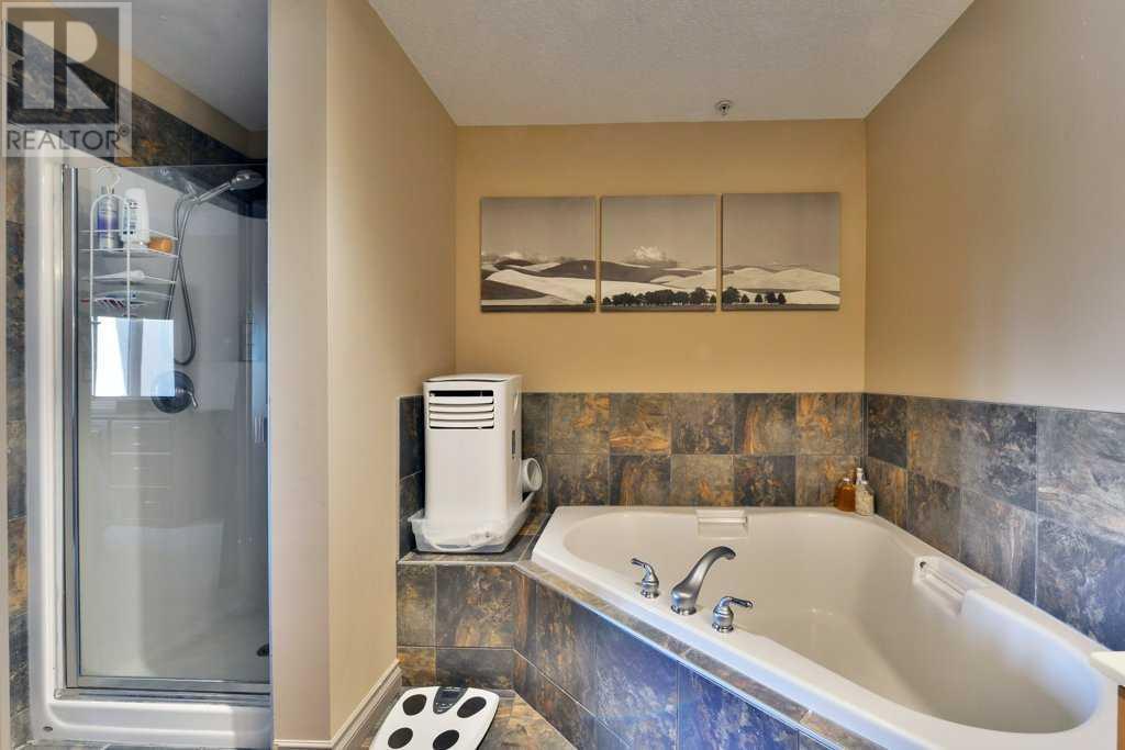 Single Family House for Sale in   Hemlock Crescent SW Spruce Cliff Calgary 
