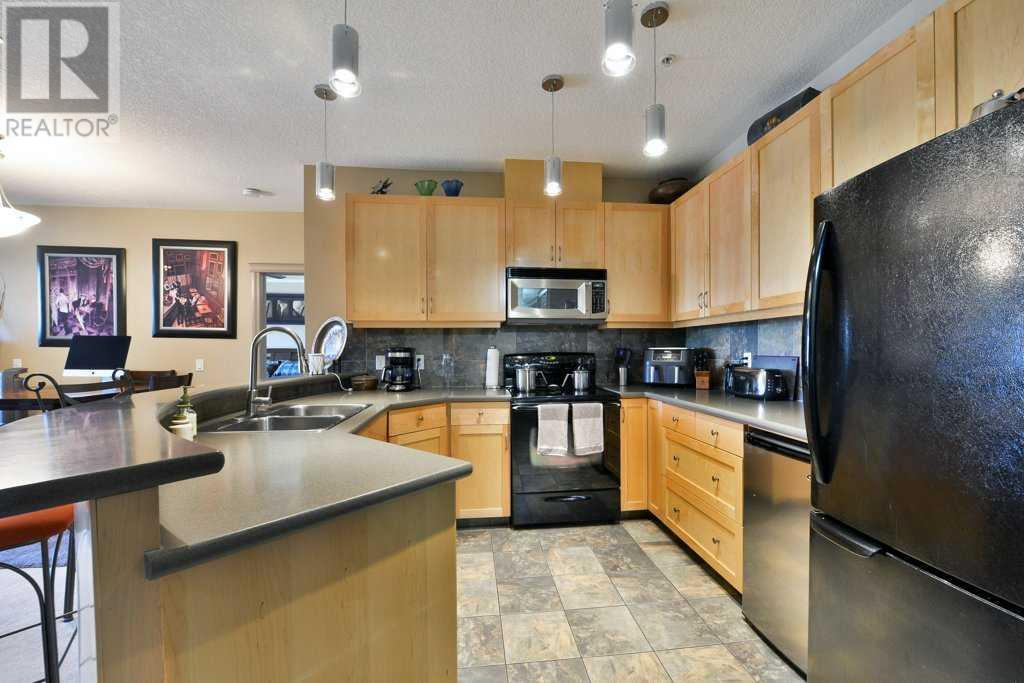 Single Family House for Sale in   Hemlock Crescent SW Spruce Cliff Calgary 