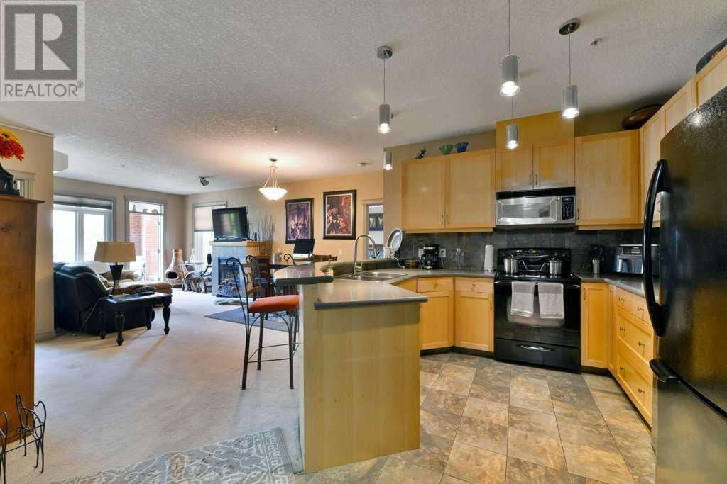 Single Family House for Sale in   Hemlock Crescent SW Spruce Cliff Calgary 