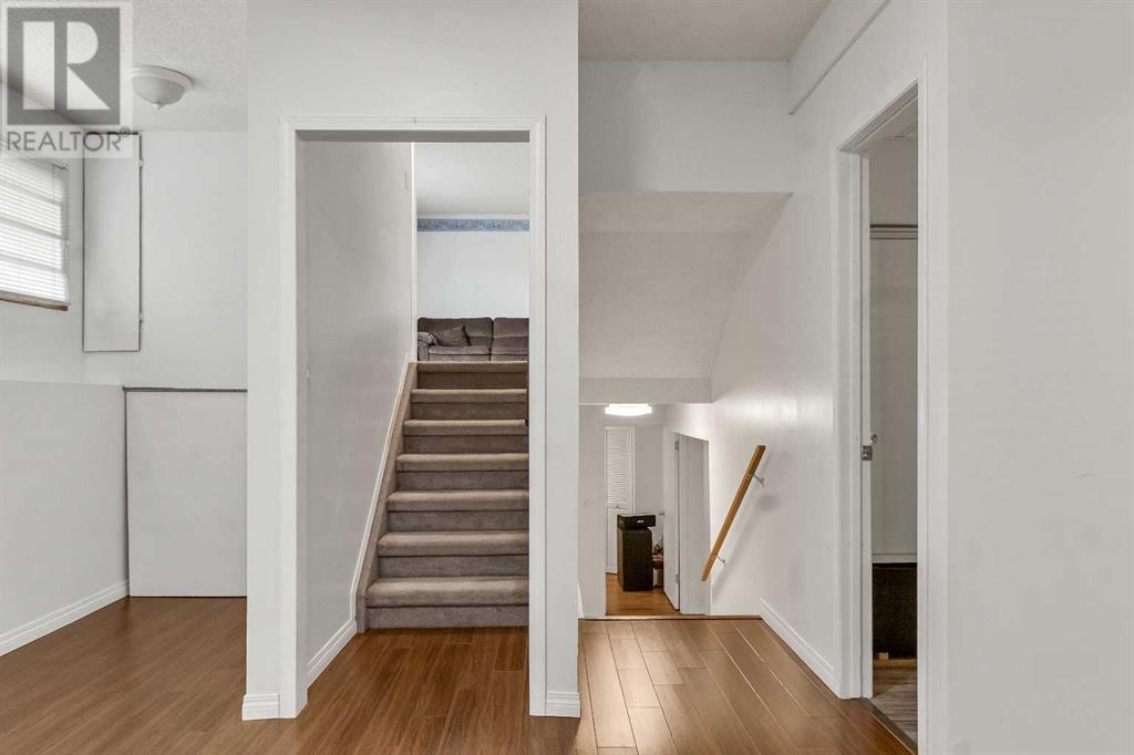 Single Family House 4 Level for Sale in  Temple Drive NE Temple Calgary 