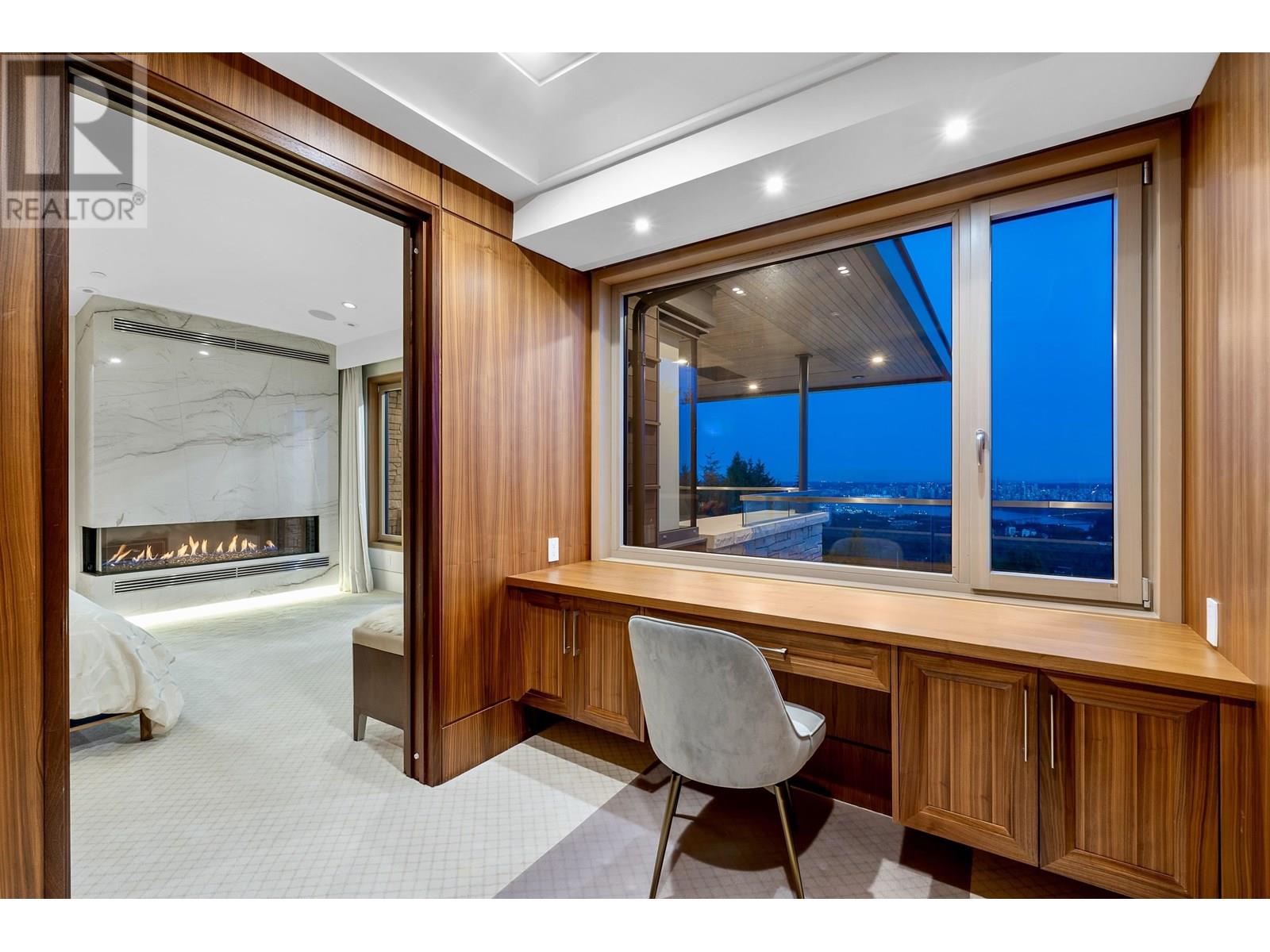 Photo 38 of 1036 Eyremount Drive, West Vancouver BC