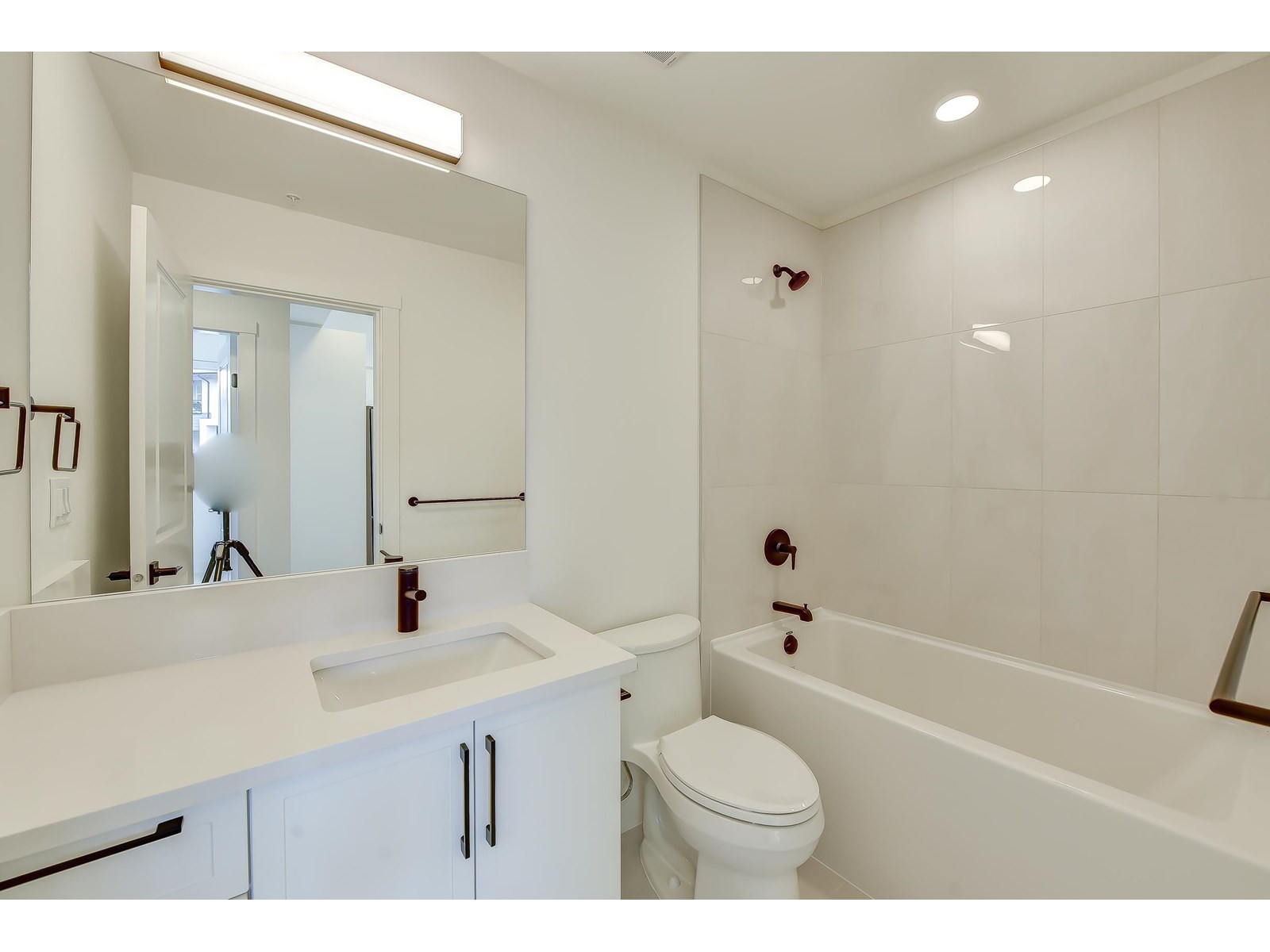 Photo 18 of 522 3480 146 A Street, Surrey BC
