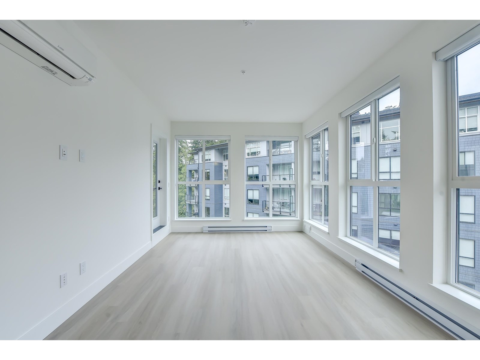 Photo 12 of 522 3480 146 A Street, Surrey BC