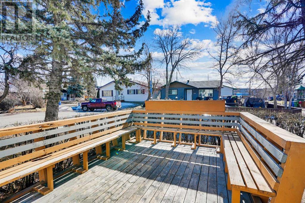 Single Family House Bungalow for Sale in  Olympia Drive SE Ogden Calgary 