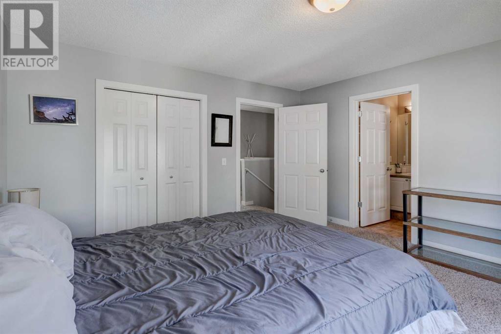 Single Family House for Sale in  Sandarac Way NW Sandstone Valley Calgary 