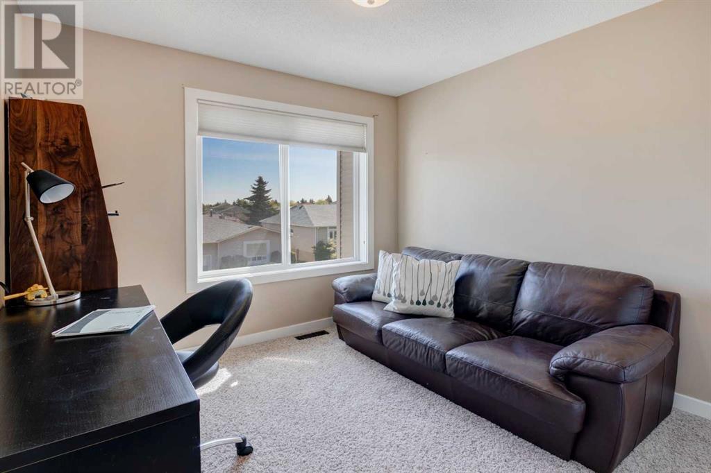 Single Family House for Sale in  Sandarac Way NW Sandstone Valley Calgary 