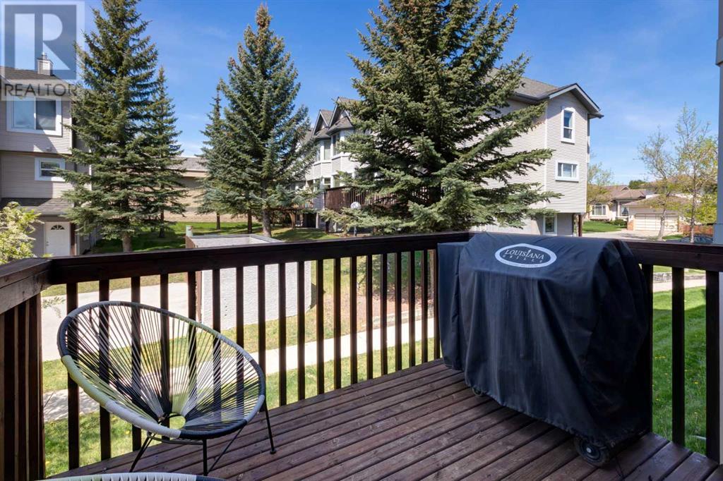 Single Family House for Sale in  Sandarac Way NW Sandstone Valley Calgary 