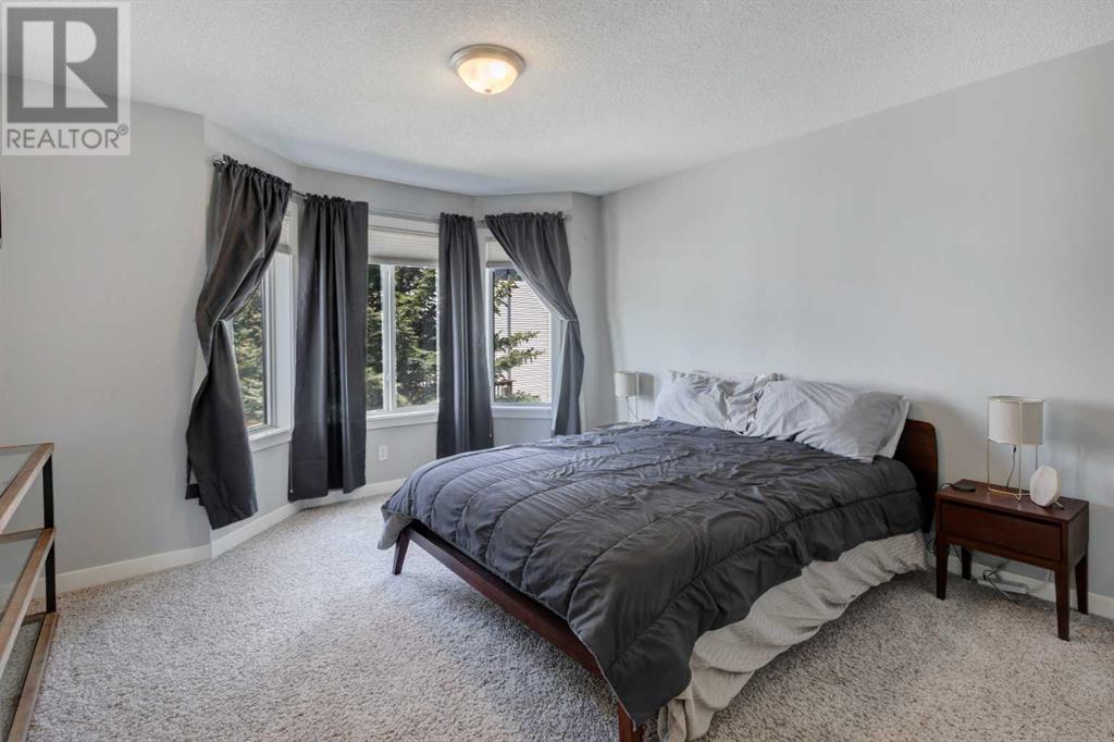 Single Family House for Sale in  Sandarac Way NW Sandstone Valley Calgary 