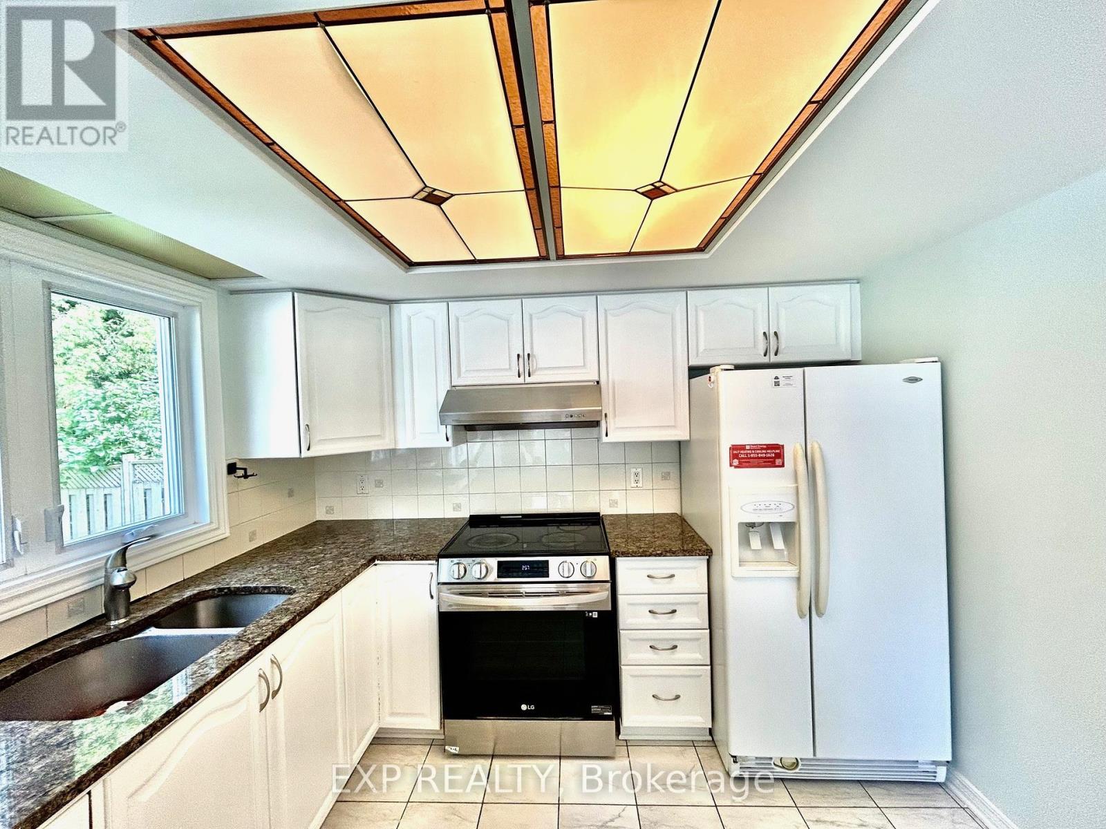 Photo 23 of 135 Picasso Drive, Ottawa ON