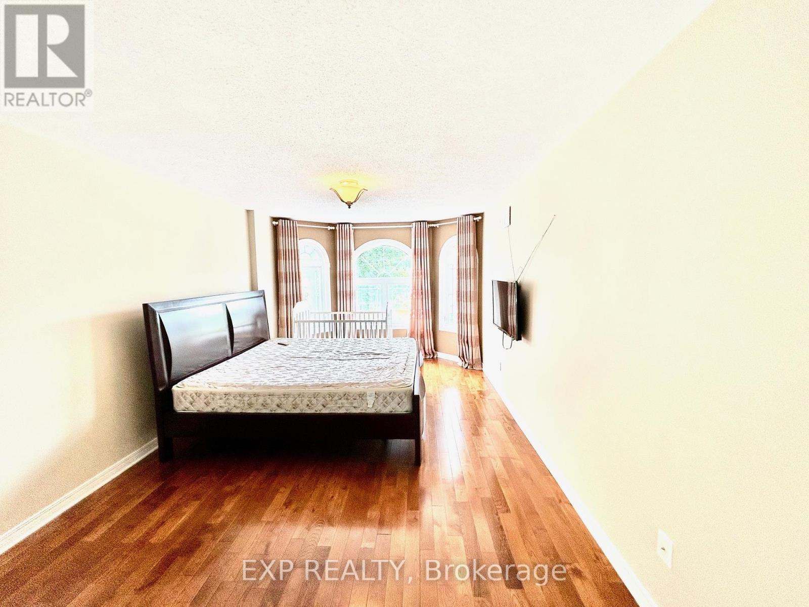 Photo 30 of 135 Picasso Drive, Ottawa ON