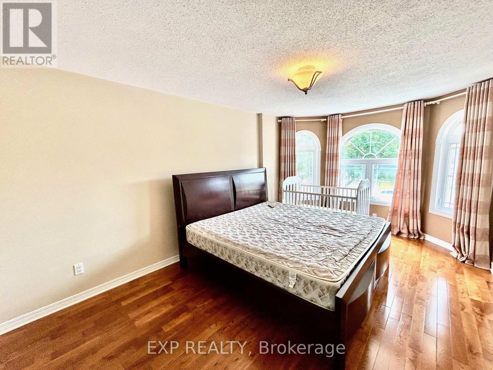 Photo 6 of 135 Picasso Drive, Ottawa ON