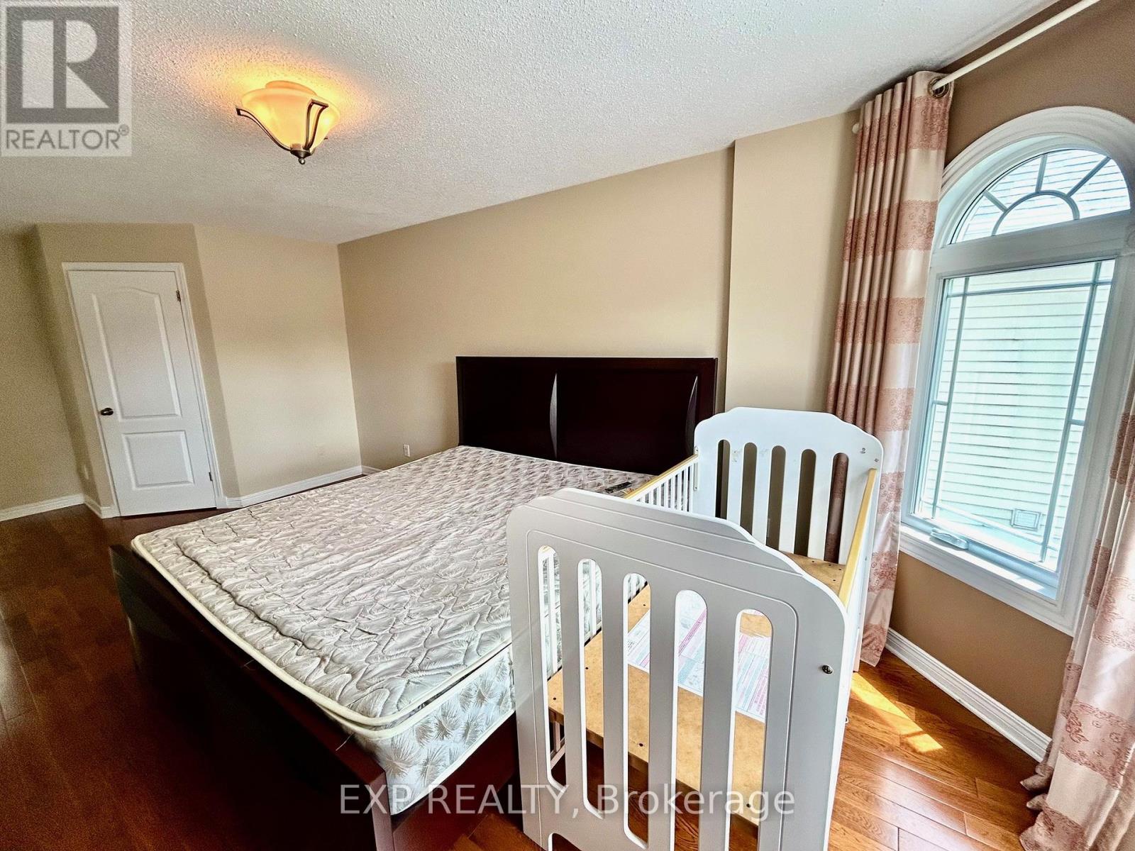 Photo 31 of 135 Picasso Drive, Ottawa ON